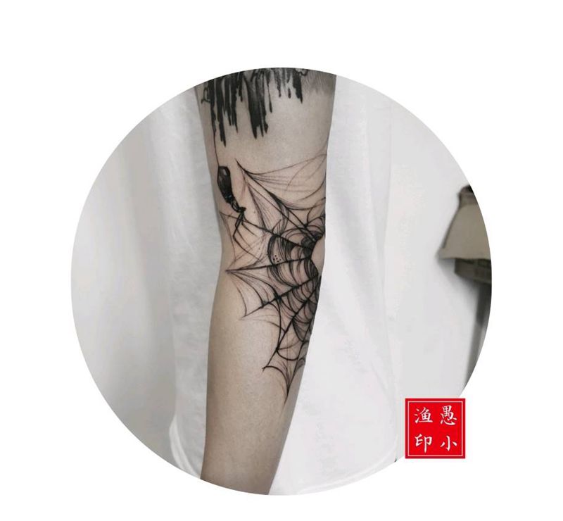 蛛网纹身图片_手臂原创纹身图案