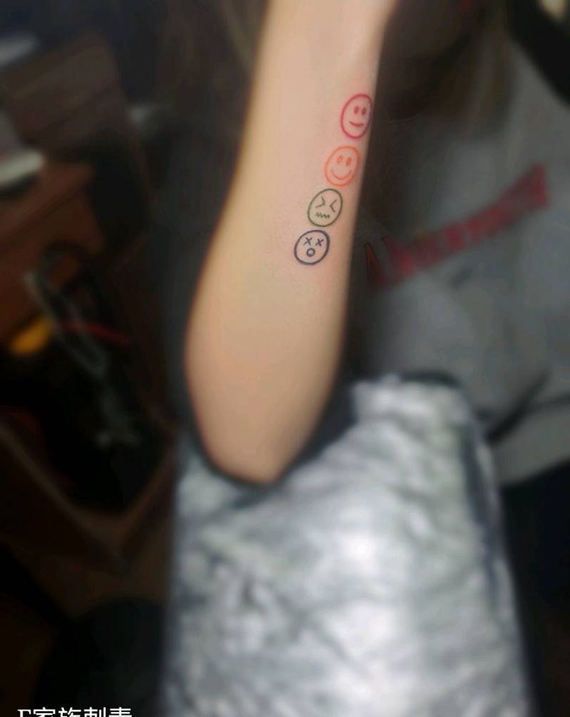 哭了哀愁纹身图片