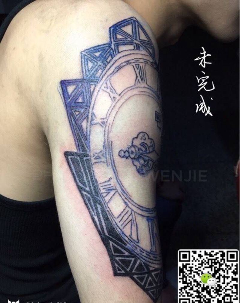 三点一刻纹身图片