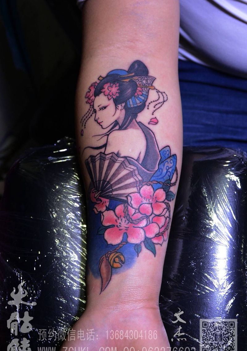 艺妓纹身图片_成品手部传统人物自贡火骷髅纹身图案