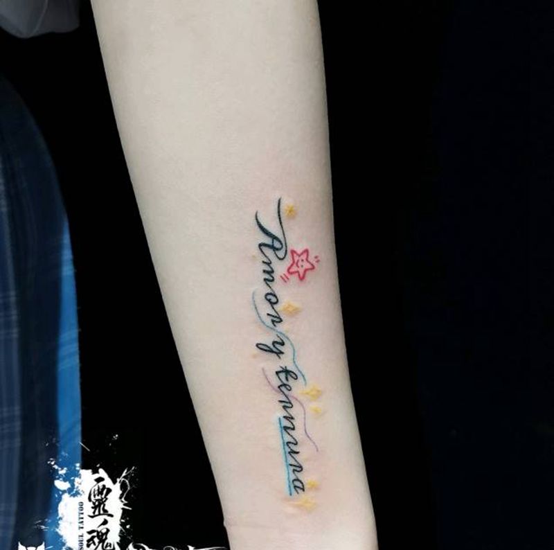 小清新英文纹身图片_手部水彩纹身图案