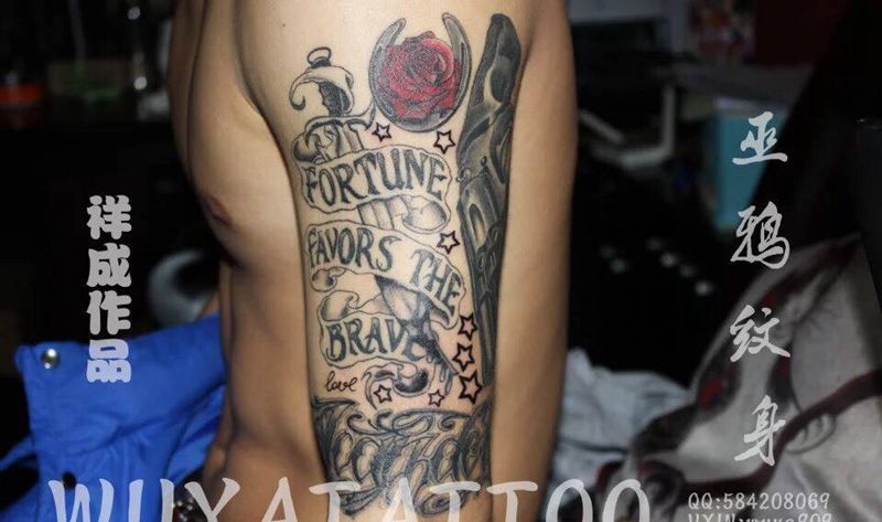 星英文月梵文莲花纹身图片_成品胸部背部手臂手部欧美写实清新字符宗教纹身图案