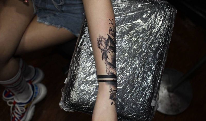 素花遮盖纹身图片