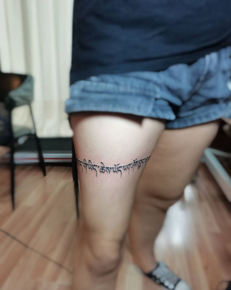 梵文纹身图片_腿部纹身图案