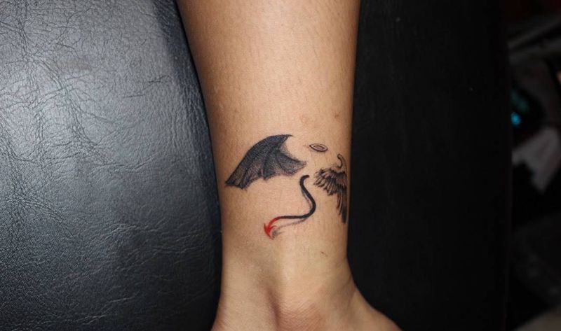 恶魔天使纹身图片_成品脚部欧美写实静物情侣原创鬼神纹身图案