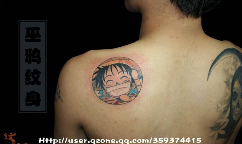 路飞纹身图片_背部新传统New School纹身图案
