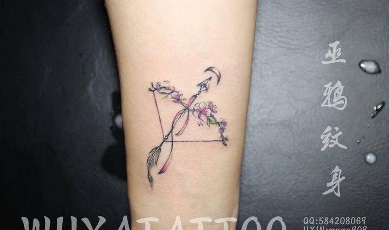 小清新弓箭纹身图片