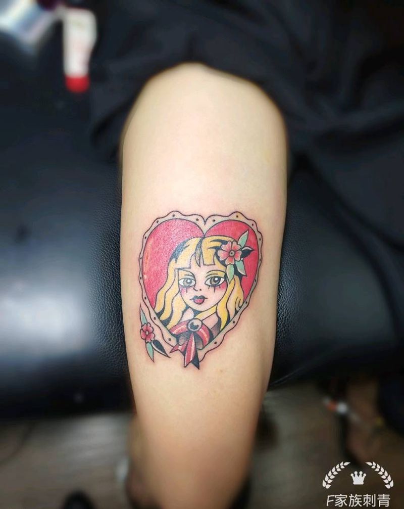 美少女纹身图片_腿部纹身图案