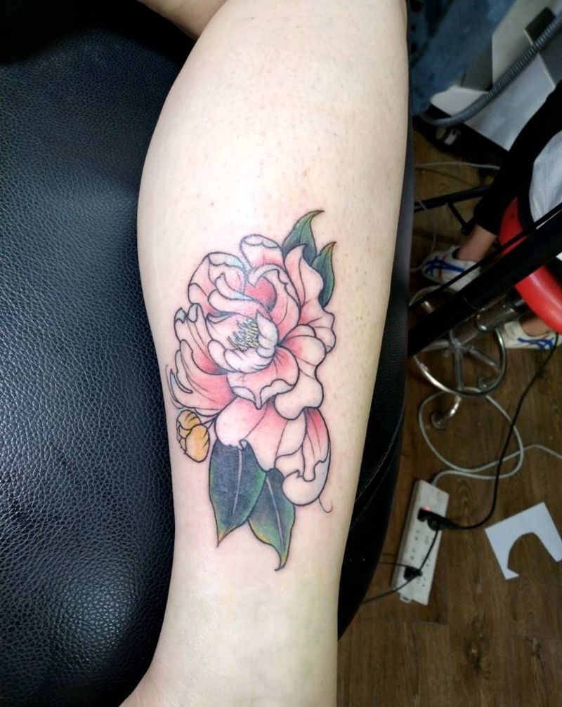 牡丹遮盖纹身图片_腿部纹身图案