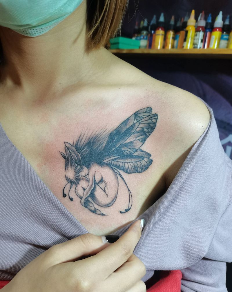 遮盖纹身图片_胸部纹身图案