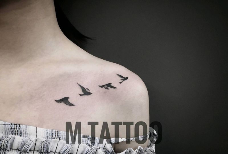 Birds纹身图片_肩部纹身图案
