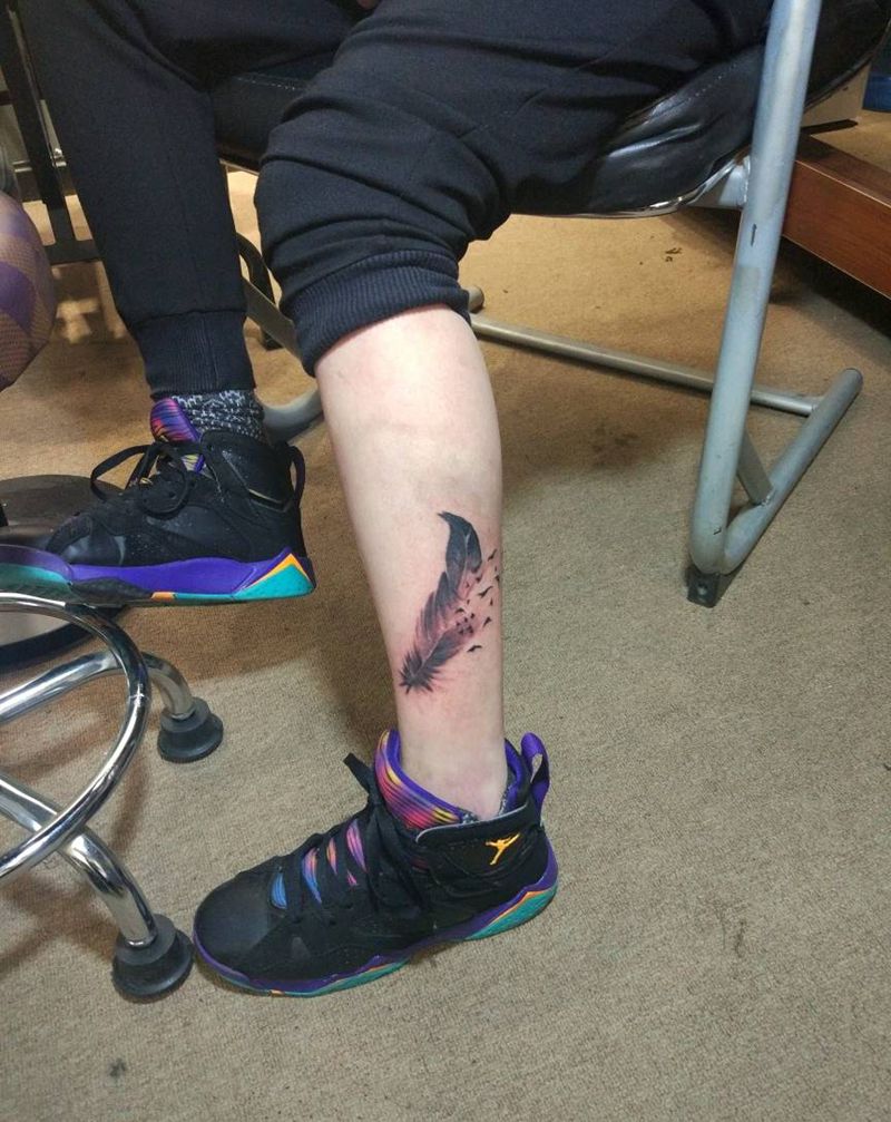 羽毛纹身图片_脚部清新纹身图案