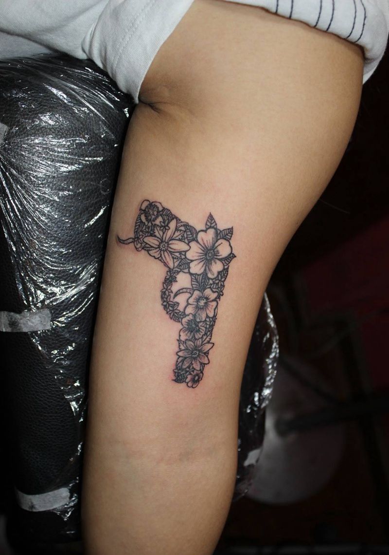 花枪遮盖英文纹身图片_成品手臂清新欧美静物植物字符习俗纹身图案