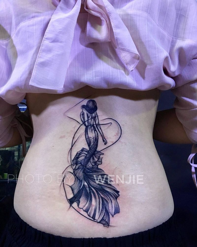 美人鱼•胎记弱化纹身图片_成品背部清新人物火骷髅遮盖自贡纹身图案