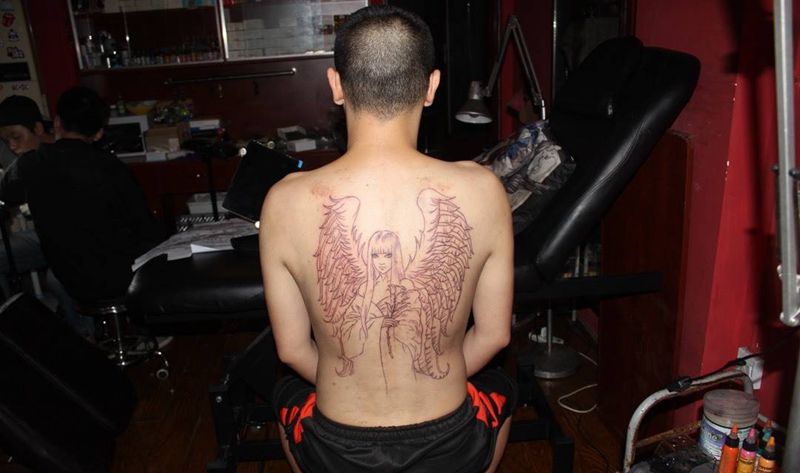 天使纹身图片_成品背部写实传统欧美清新肖像宗教人物鬼神纹身图案