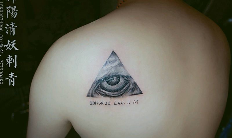 上帝之眼纹身图片