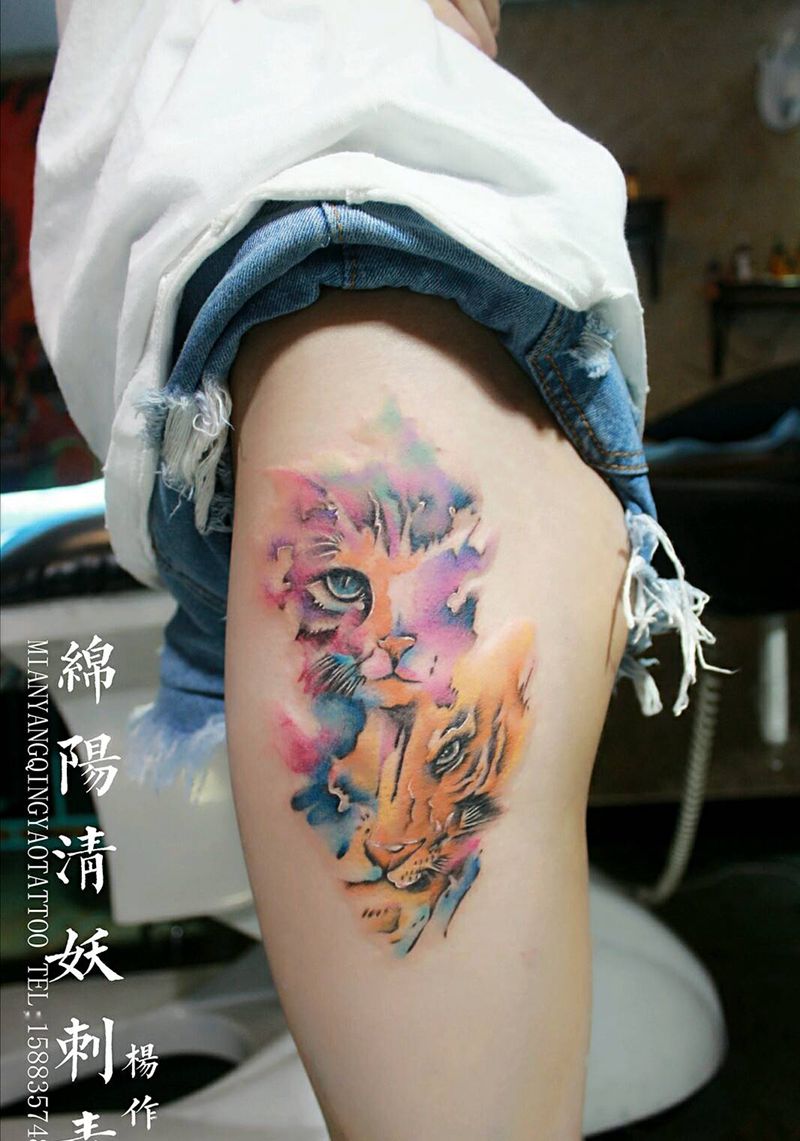 大腿水彩纹身，来自武汉的妹子，纹身图片_胸部腰部背部手部欧美国画几何动物静物纹身图案