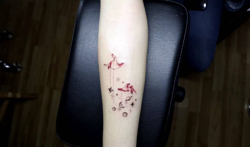 上帝之手纹身图片_手臂纹身图案