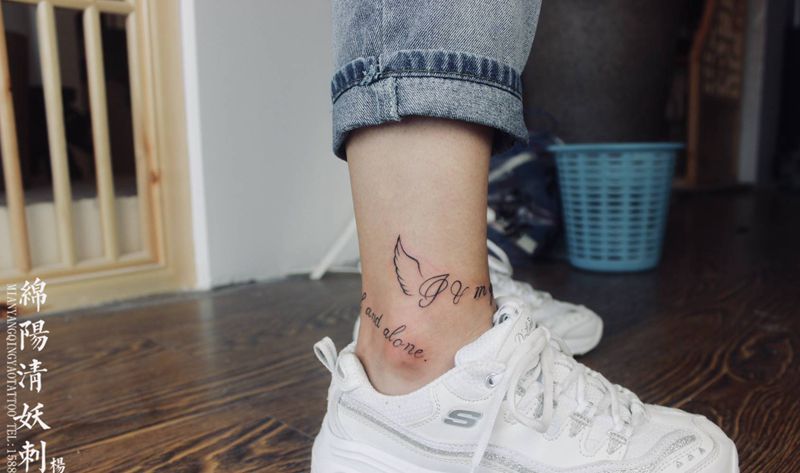 字母纹身纹身图片_脚部腿部纹身图案