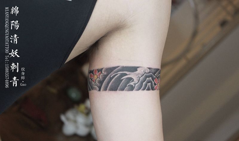 大臂手环纹身 高作品纹身图片_手臂手部图腾欧美写实纹身图案