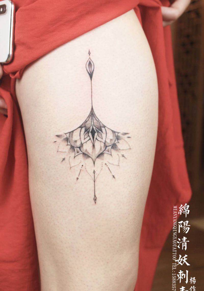 大腿樊文花纹身纹身图片_臀部腿部图腾点刺纹身图案