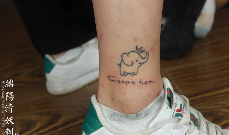 地图纹身图片_颈部肩部纹身图案