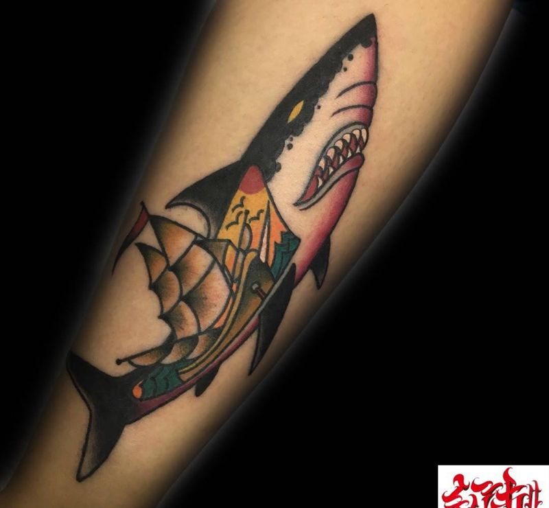 幻刺设计old school纹身图片