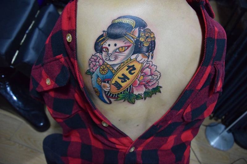 传统艺妓猫纹身图片