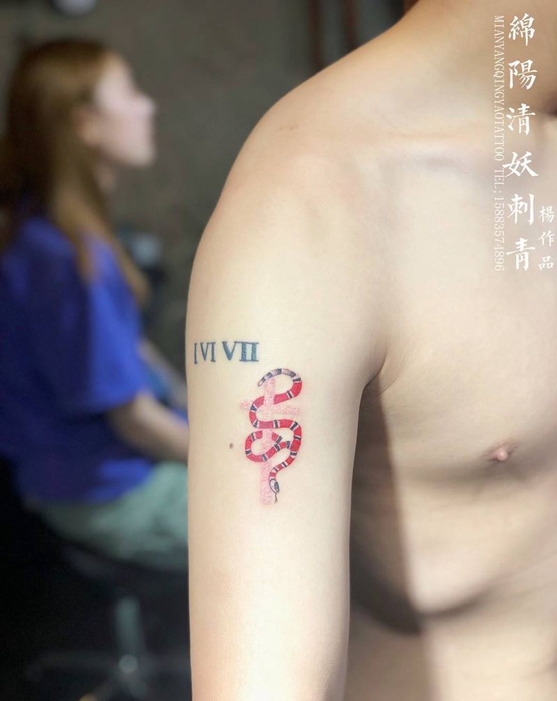 大臂蛇 手腕眼睛 纹身 店长-杨作品纹身图片