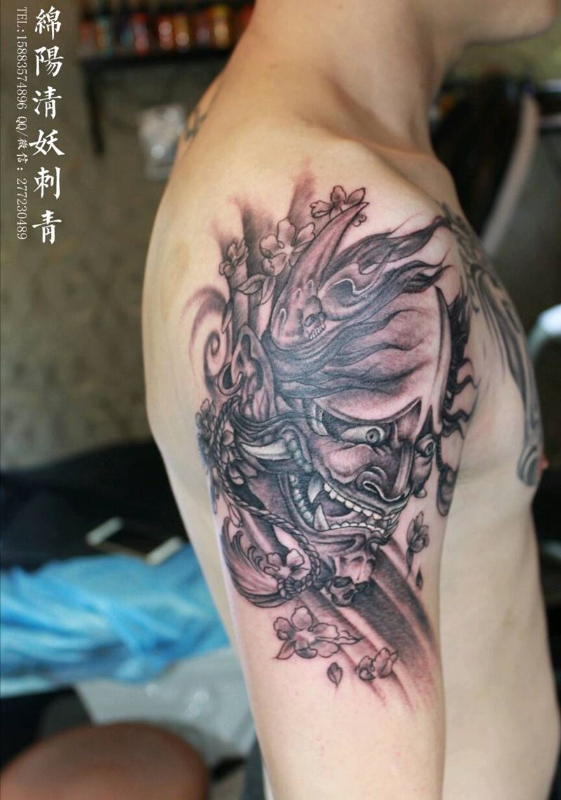 班若完成了[嘿哈]纹身图片_臀部手部欧美传统贴纸鬼神纹身图案