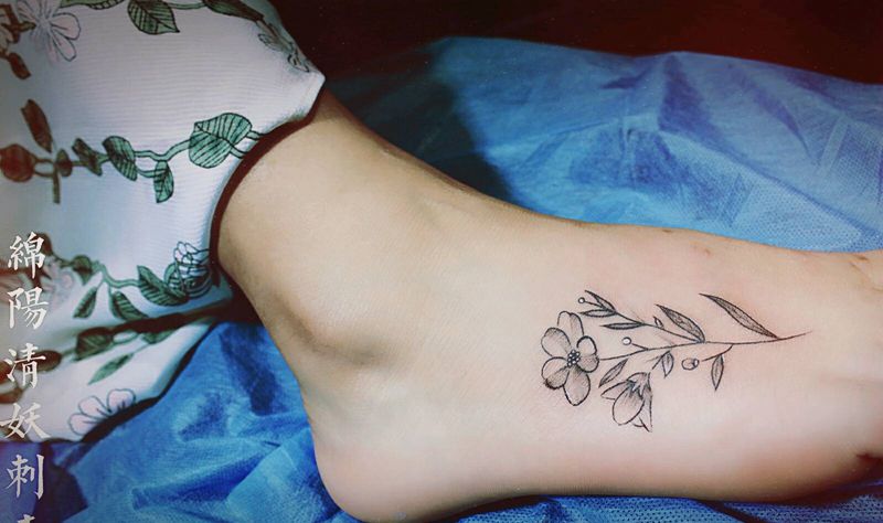 小花纹身图片