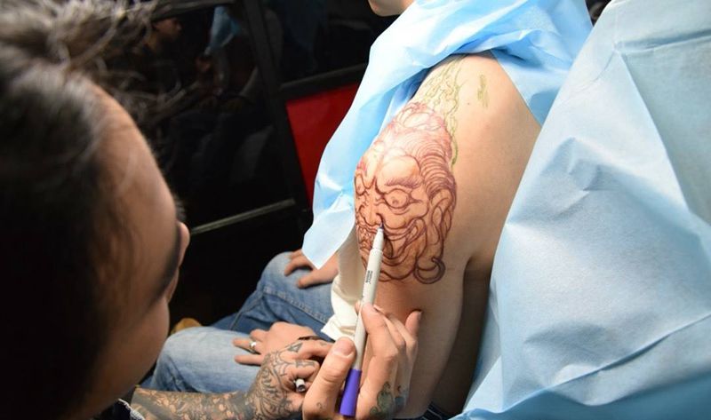 不动冥王纹身图片