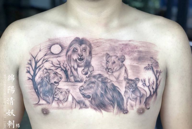 花胸狮子纹身图片