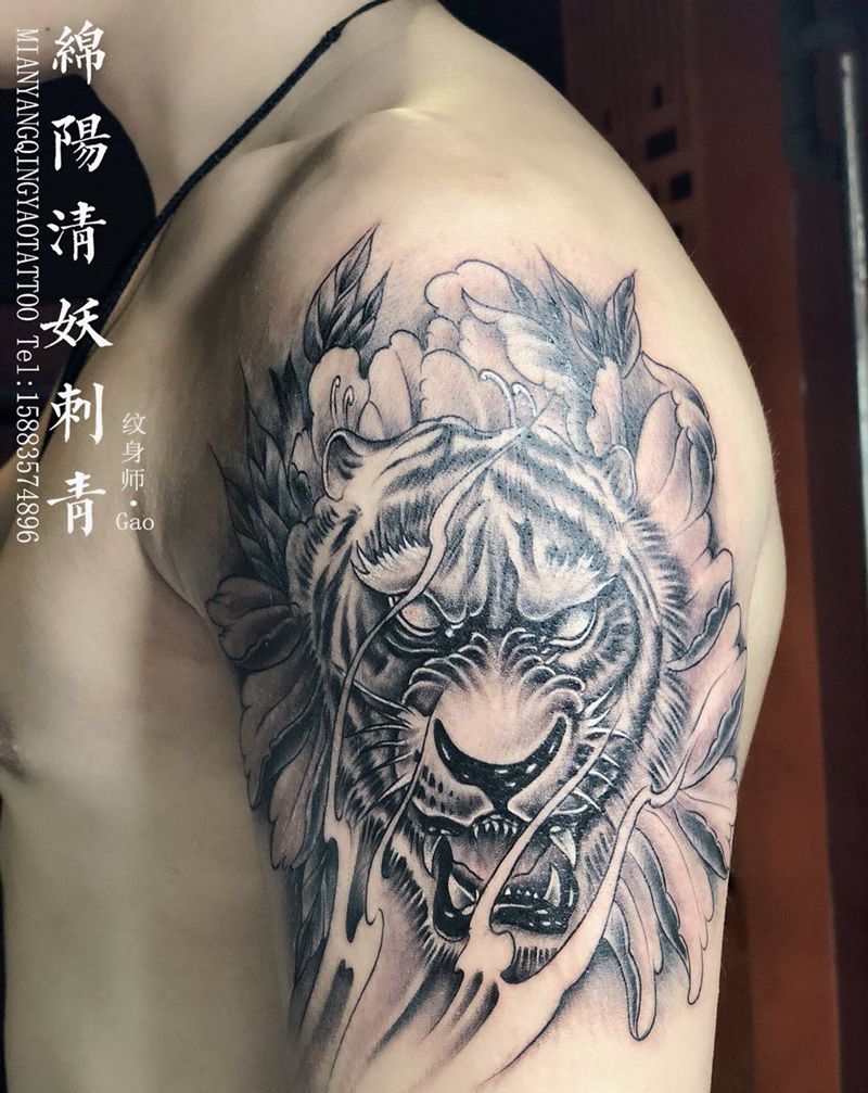 这两天搬了新店太忙了 图就一起发了[呲牙]纹身图片