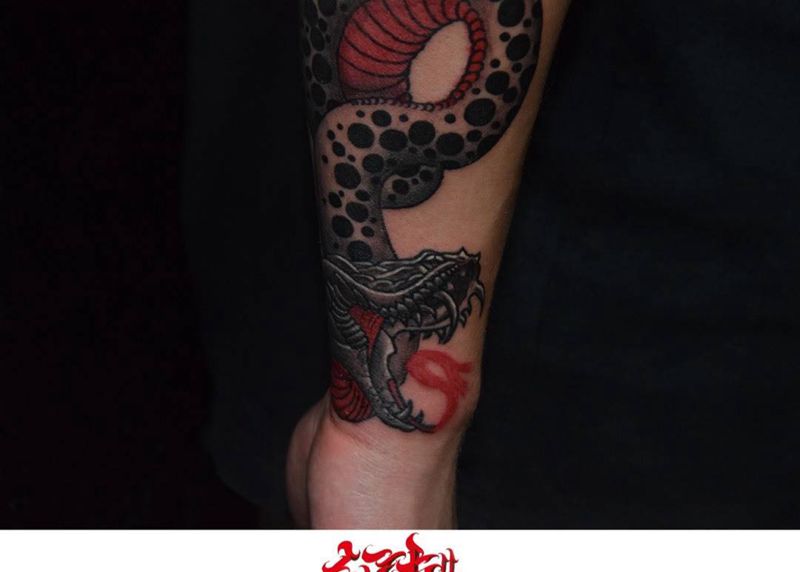 幻刺媚蛇纹身图片