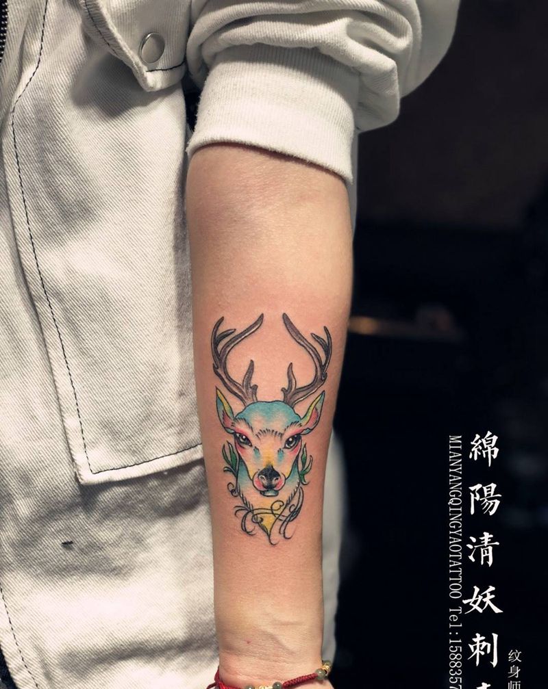 手臂麋鹿纹身 高作品纹身图片