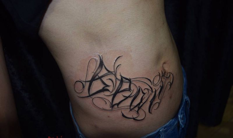 幻刺花体字设计纹身图片