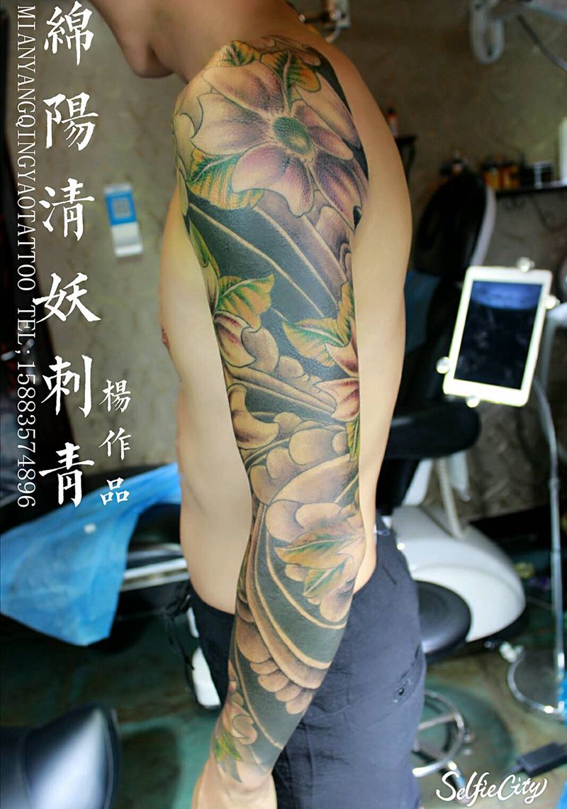 帅哥的花臂终于完工了