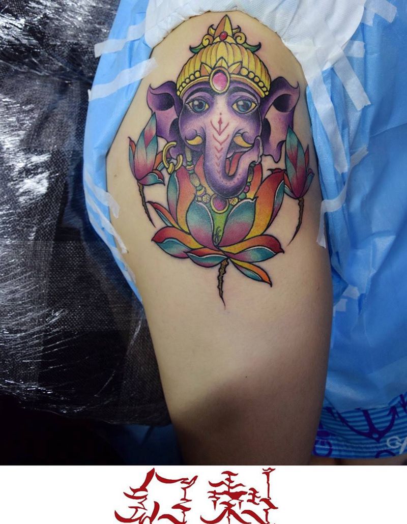 新传统象神纹身图片