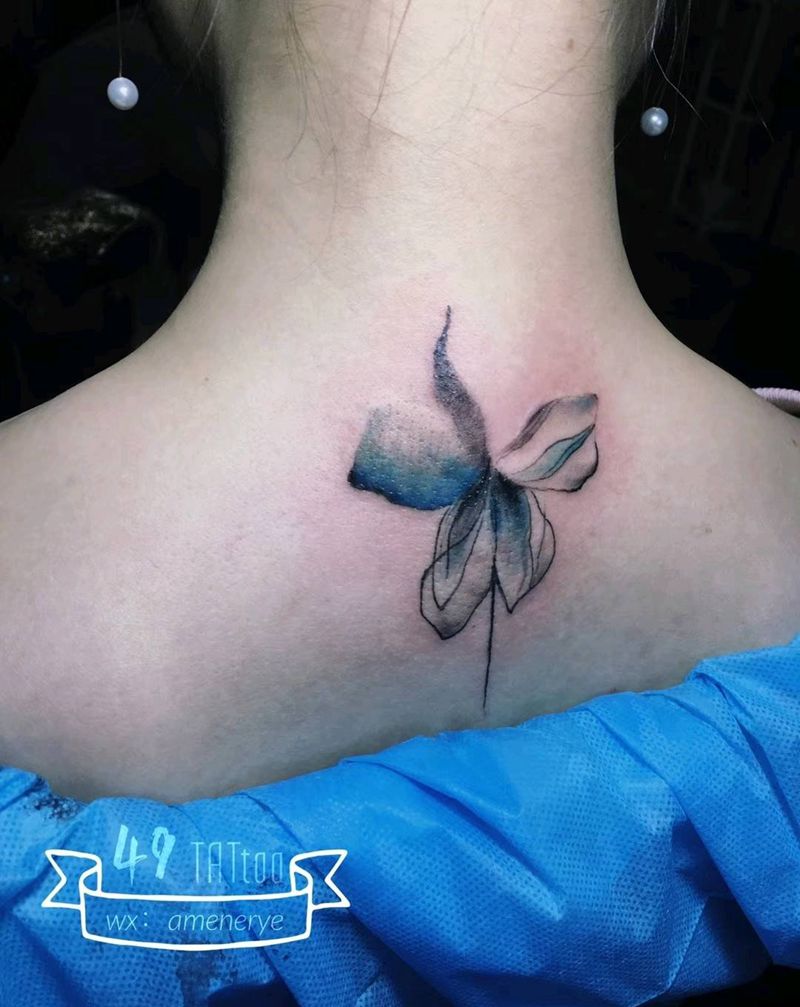 遮盖纹身图片_颈部纹身图案