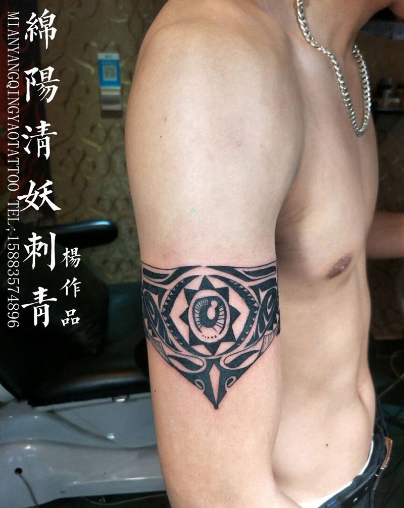 玛雅图腾臂环纹身，兵哥哥还是挺纹身图片_臀部手臂肖像清新写实国画动物纹身图案