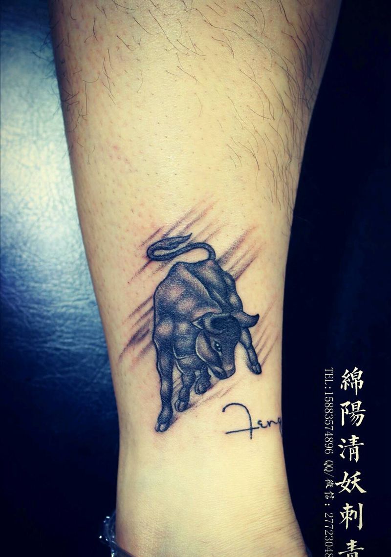 牛纹身图片