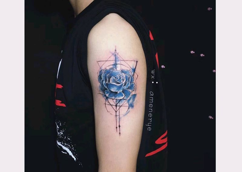 blue  rose纹身图片