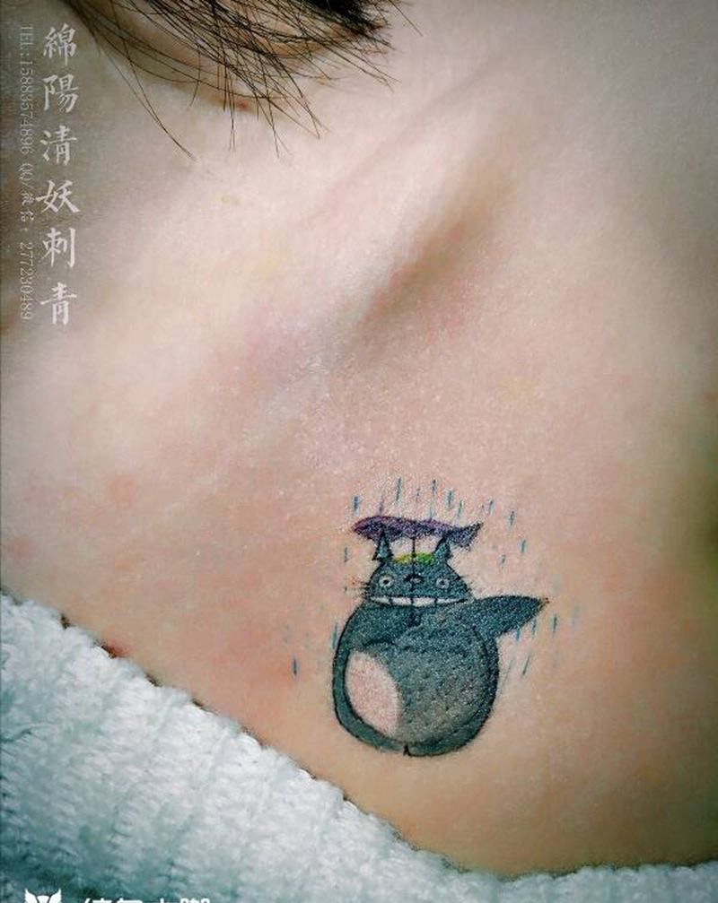 龙猫卡通纹身纹身图片_胸部手臂欧美传统肖像动物纹身图案