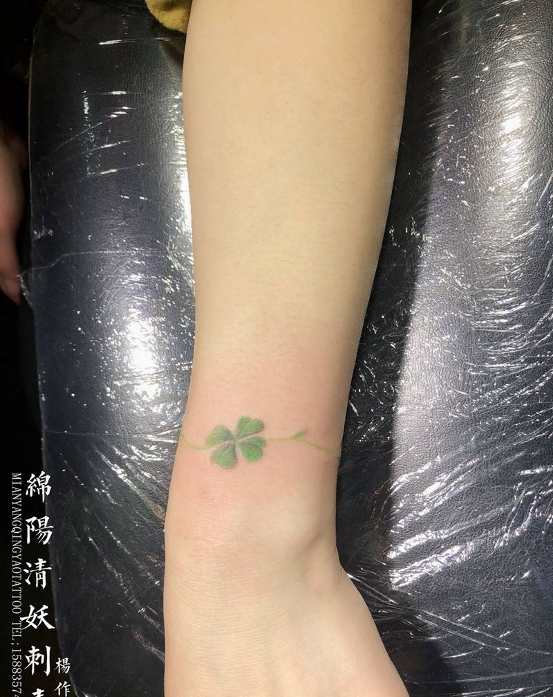 四叶草纹身图片