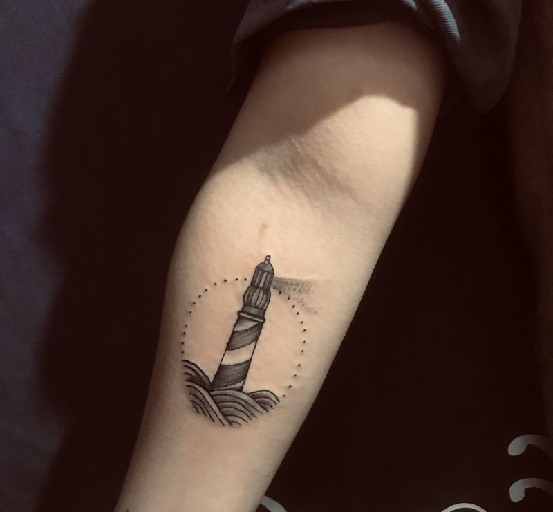灯塔纹身图片_手臂纹身图案