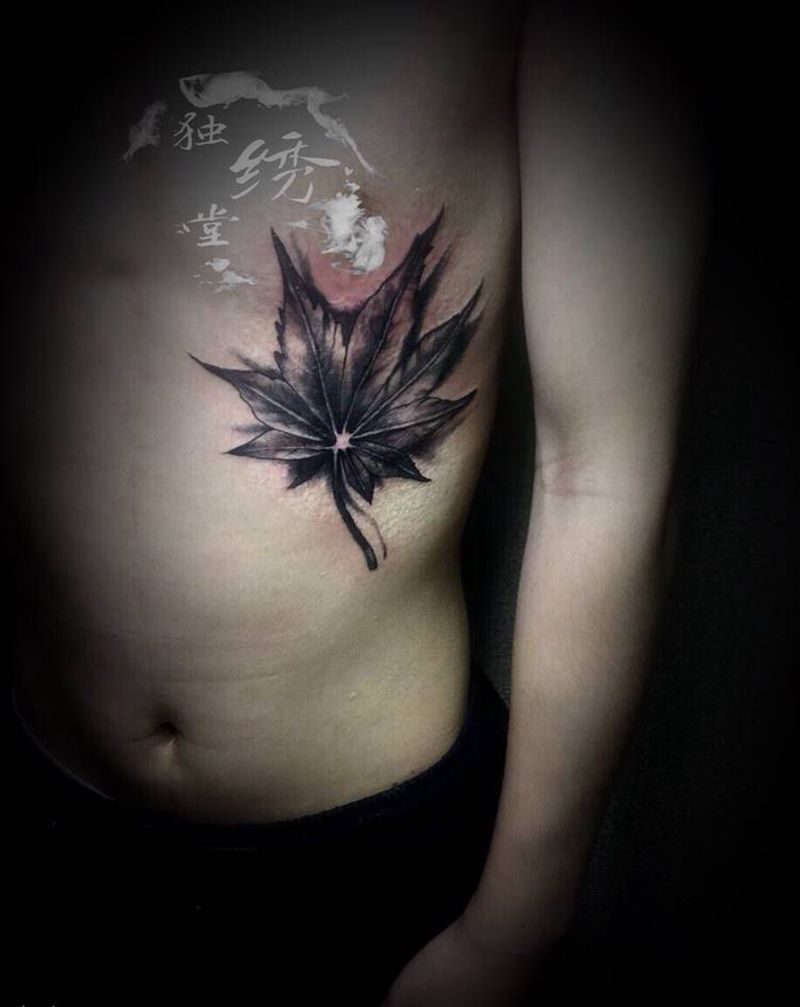 烫伤局部遮盖纹身图片_胸部纹身图案