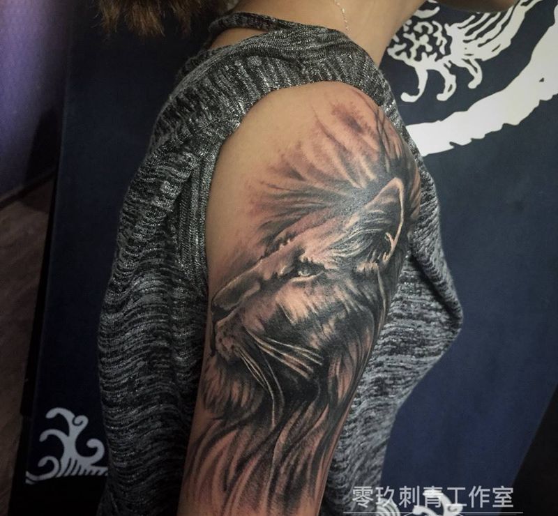 写实狮子纹身图片