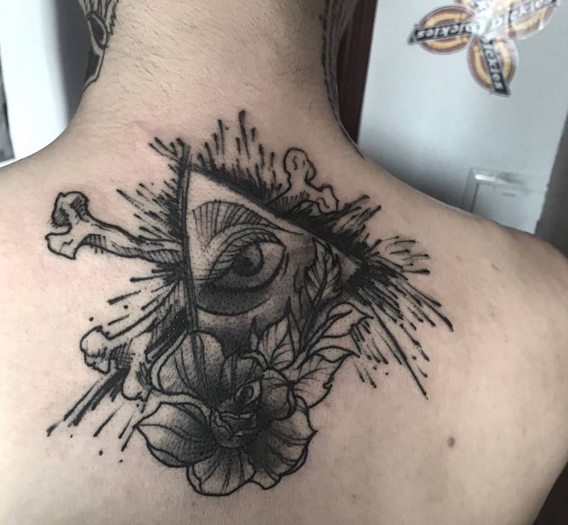 上帝之眼纹身图片