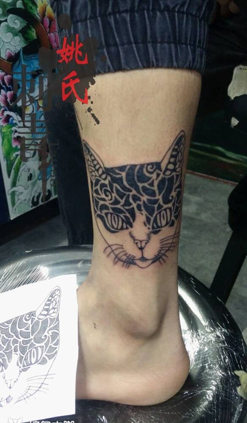 猫纹身图片_脚部传统图腾姚氏刺青成品纹身图案